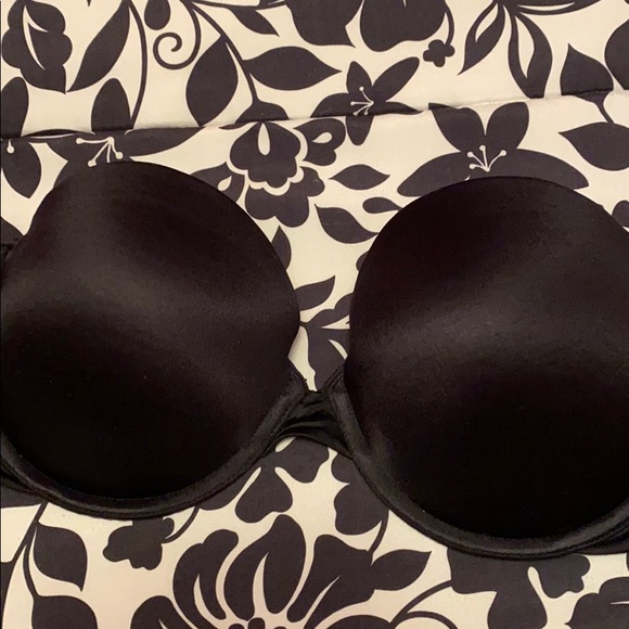 Strapless black bra - Picture 2 of 2